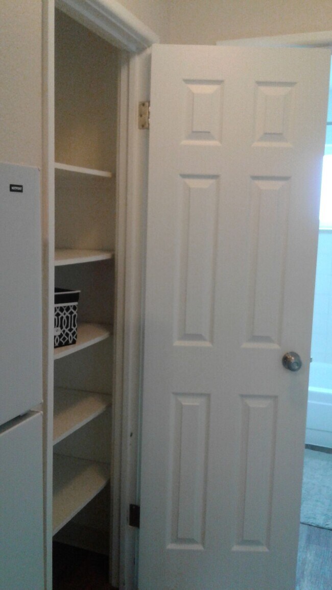 Floorplan - Swedish Plaza Apartments