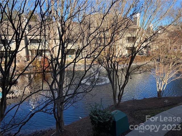 Building Photo - 2519 Stockbridge Dr