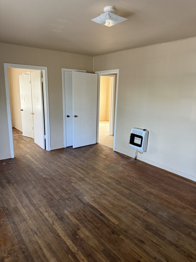 Building Photo - 145 Airport Rd