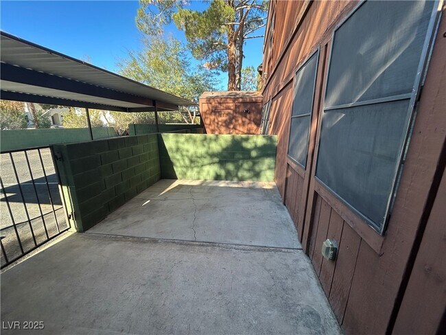 Building Photo - 5915 Laredo St