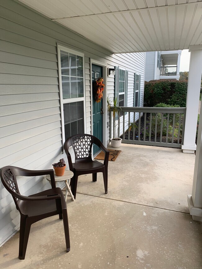 Porch - 15 S Shafer St