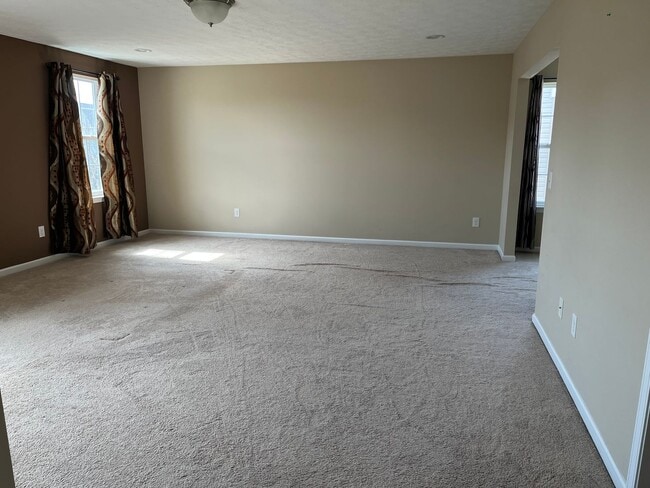 Building Photo - Spacious 4-Bedroom 2.5 Bath Gem in Avon, OH!