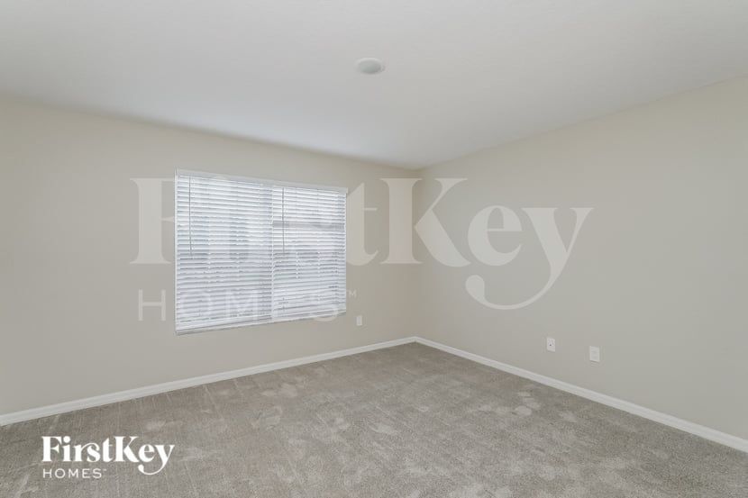 Building Photo - 14305 King Tom Pl