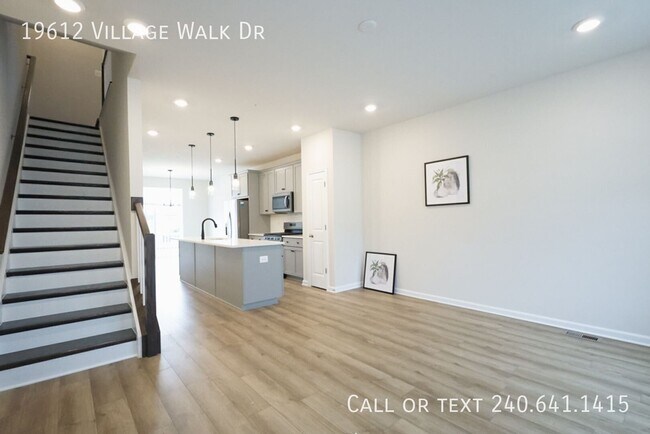 Building Photo - 19612 Village Walk Dr