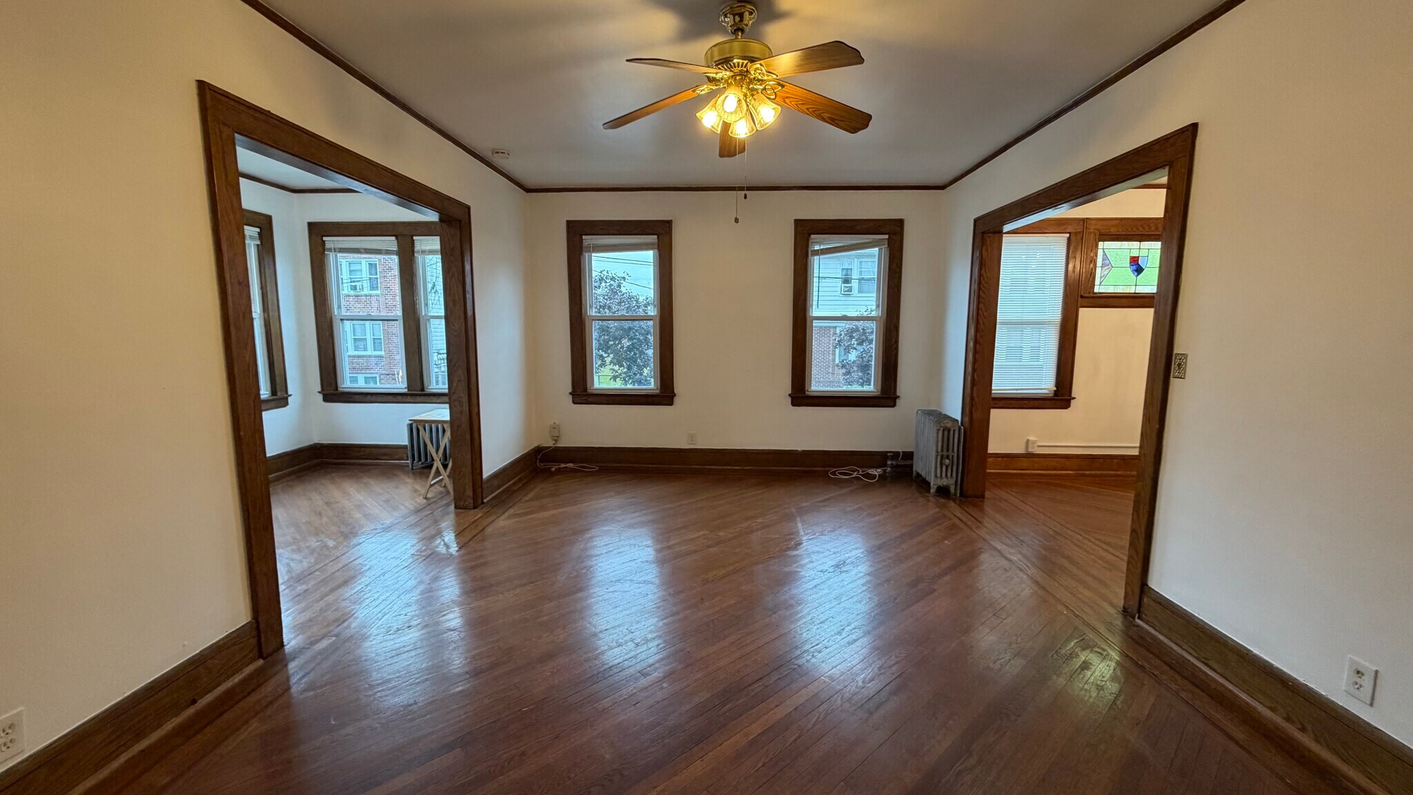 LIVING ROOM - 33 Jefferson Ave