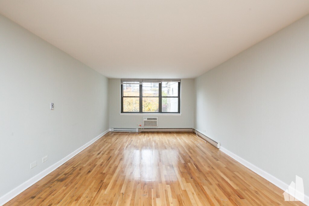 Building Photo - 1446 N Dearborn St