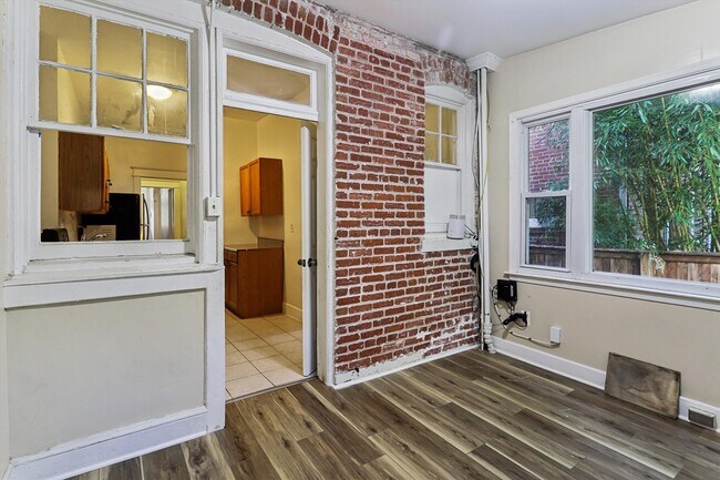 Building Photo - 4618 15th St NW