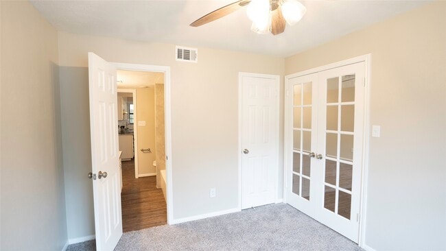 Building Photo - 17 Regency Ln