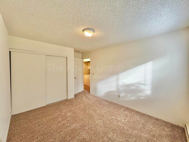 Building Photo - 12400 SW Chaps Ct