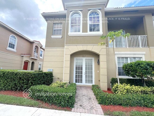 Building Photo - 5817 Hampton Hills Blvd