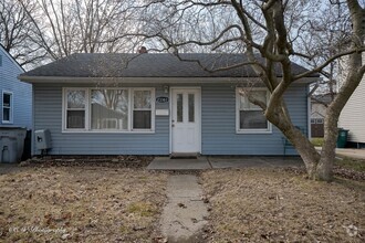 Building Photo - Three bedroom Hazel Park Ranch