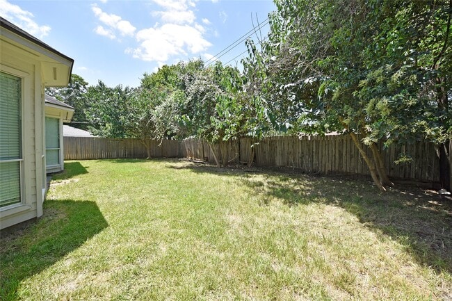 Building Photo - 5830 Hornwood Dr