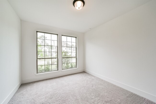Building Photo - 17794 Misty Brk Ln