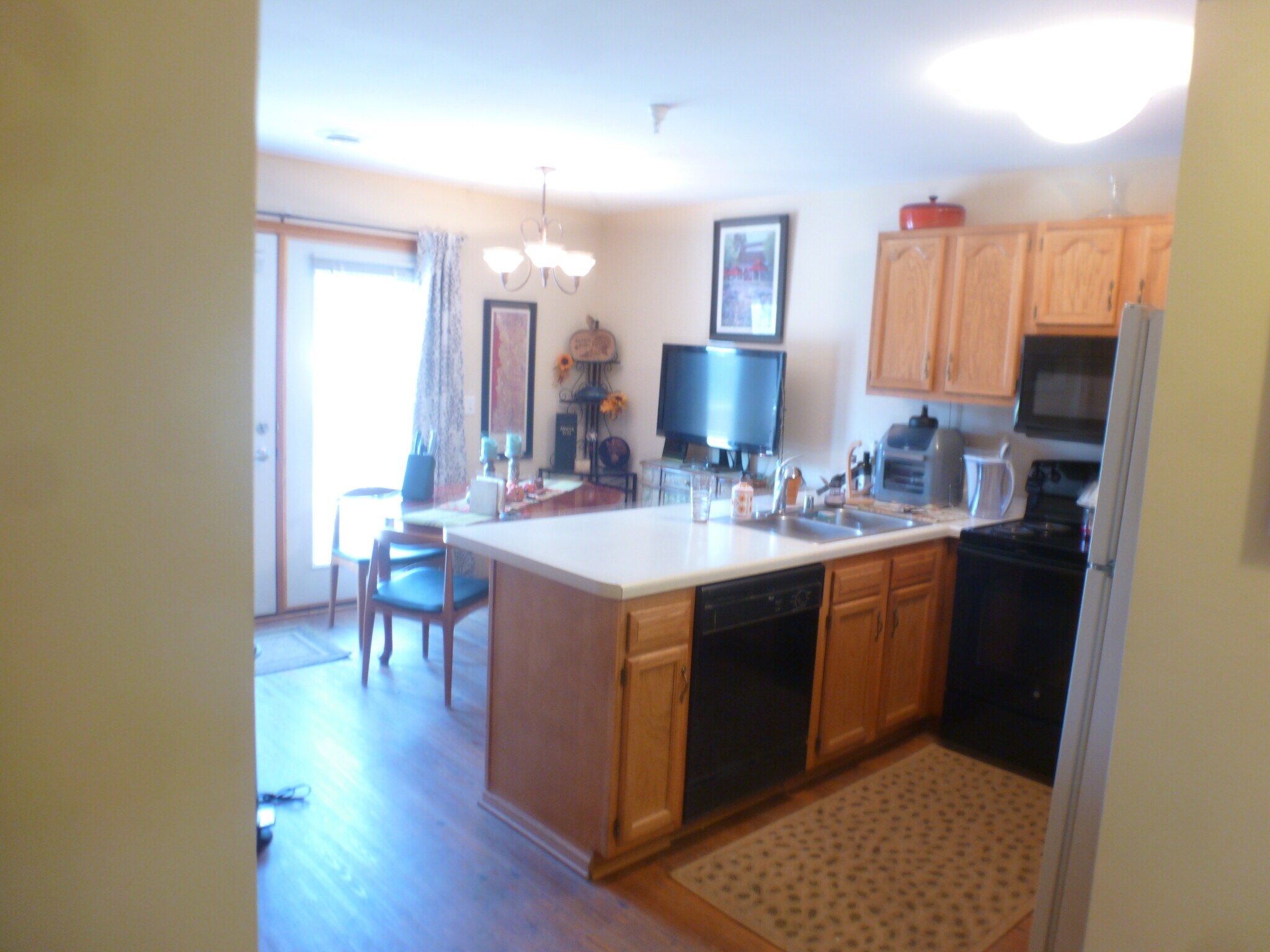 Dinette/Snack Bar - 227 Canyon Rd