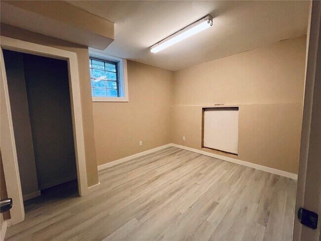 Building Photo - 2237 Scotty Cir