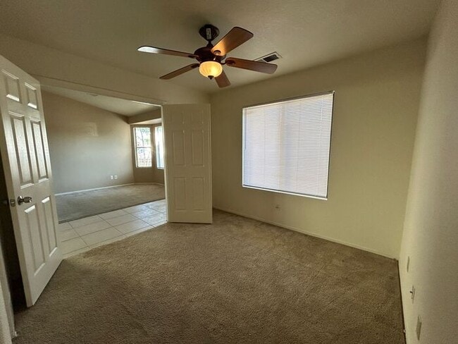 Building Photo - 5004 E Dartmouth St