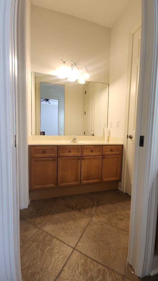 Building Photo - Absolutely Stunning 3 Bed 2.5 bath in Palencia St Johns County