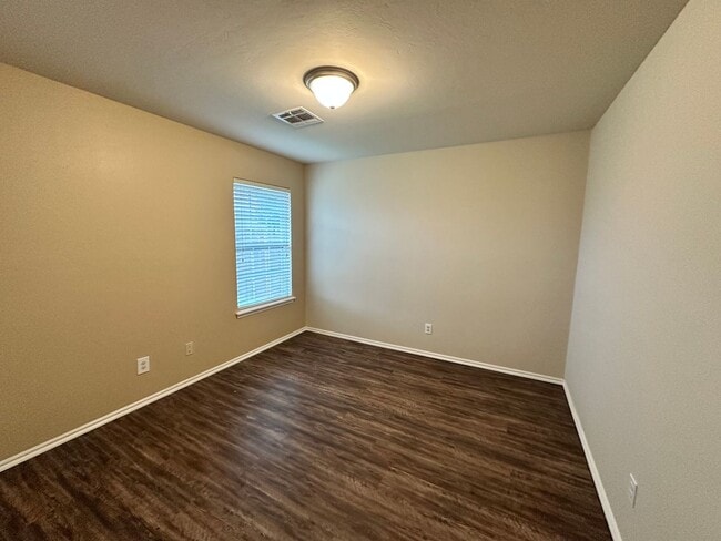 Building Photo - 3 Bed, 2 Bath Home for Rent in Piedmont