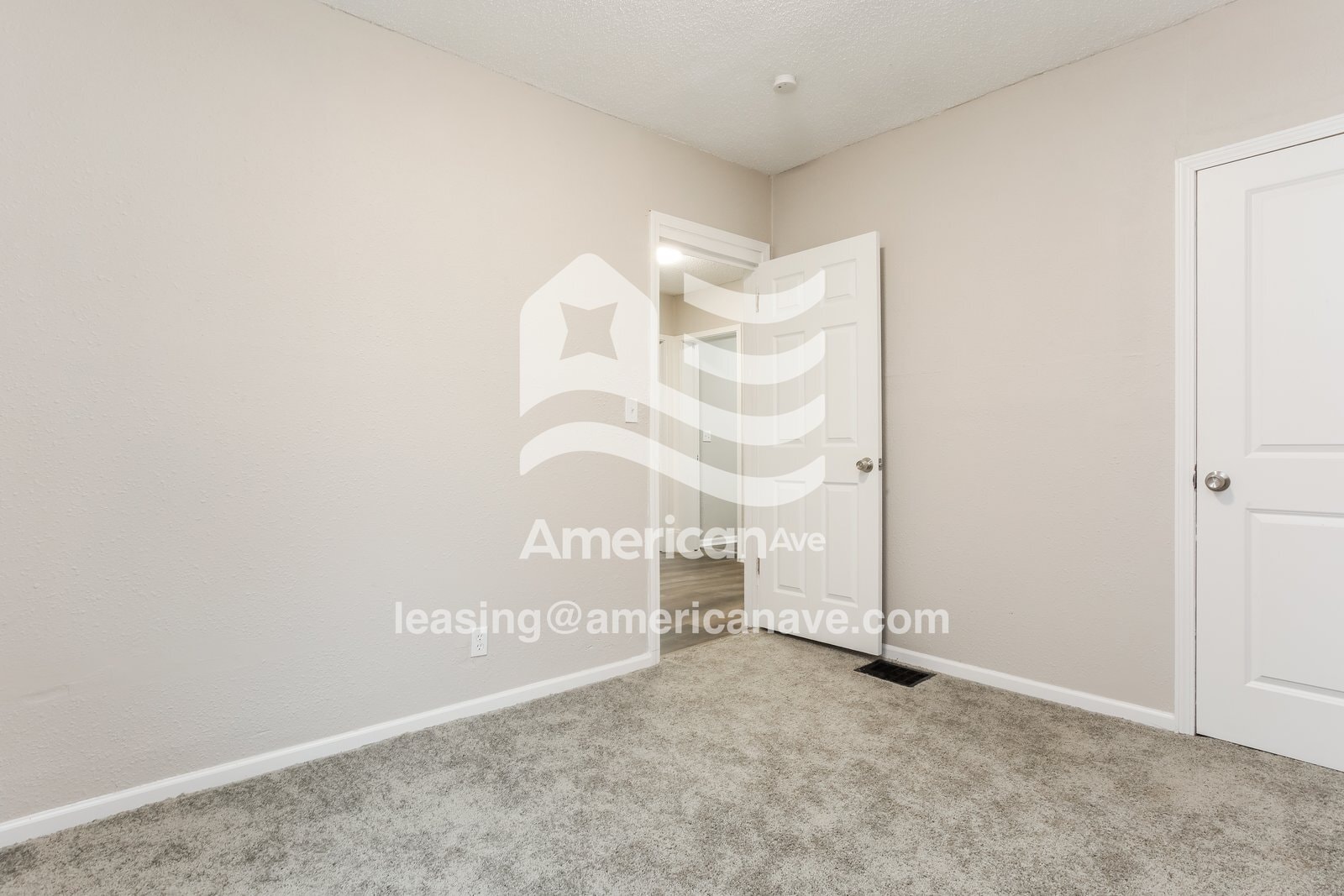 Building Photo - 3518 Agnes Ave