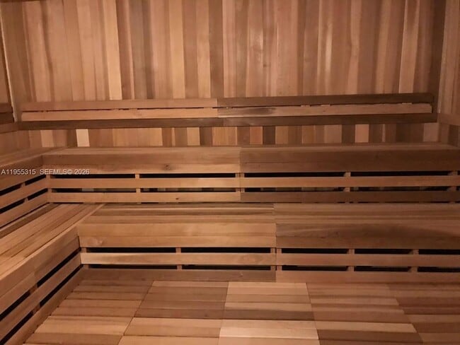 Building Photo - 1600 NE 1st Ave