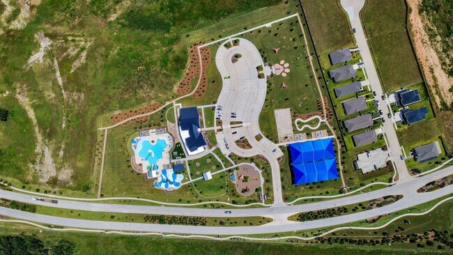 Building Photo - 10411 Birds Nest Dr