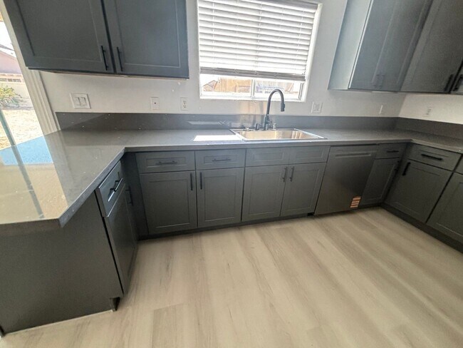 Building Photo - Spacious 4Br/3Ba Home in Galena Pointe – in North Las Vegas