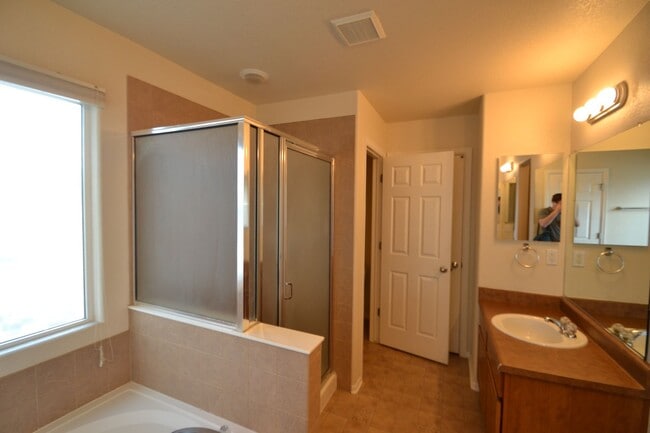 Building Photo - 8327 Confluence Point
