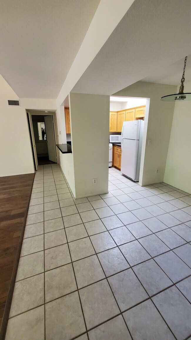 Building Photo - 24111 Del Monte Dr.