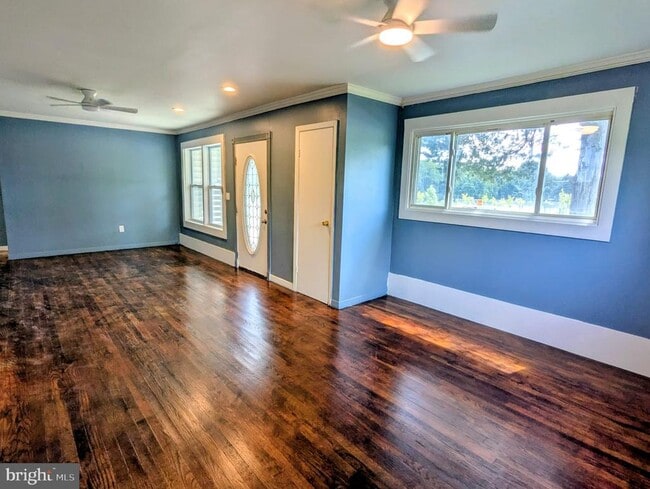 Building Photo - 2225 Williams Dr