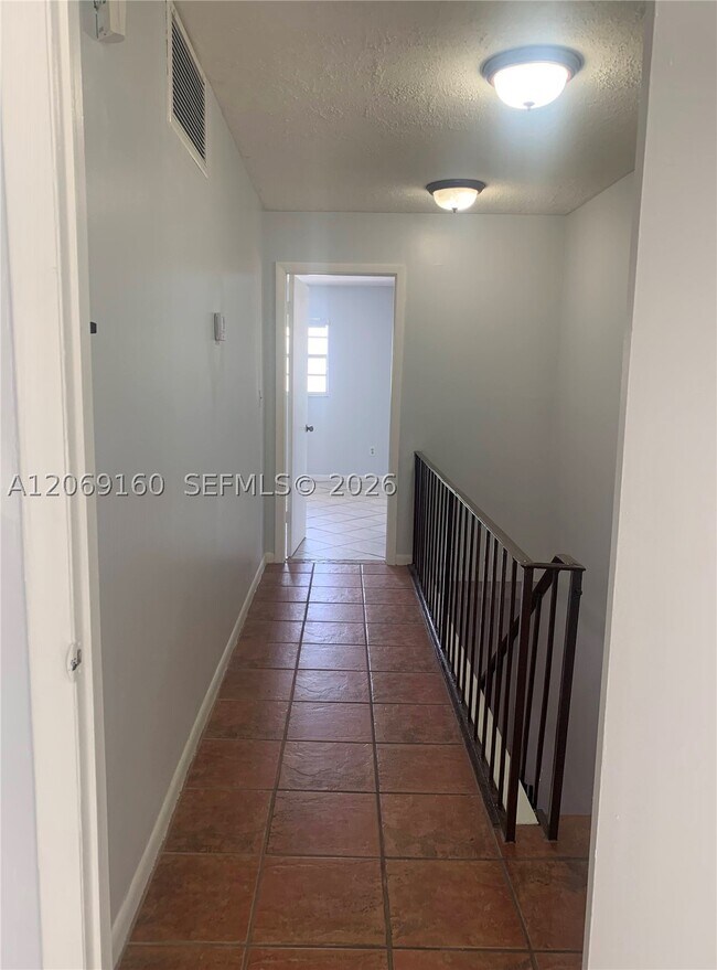 Building Photo - 8380 SW 154th Ave