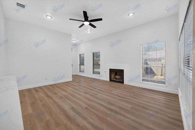 Building Photo - 1248 W Hudgins St