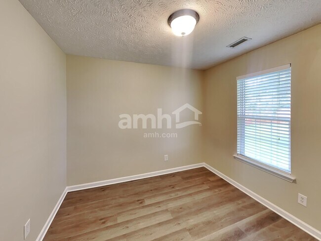 Building Photo - 4090 Morton Ln