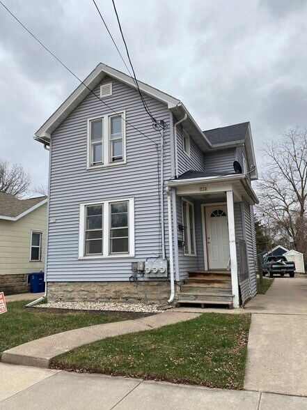 Building Photo - 514 Evans St