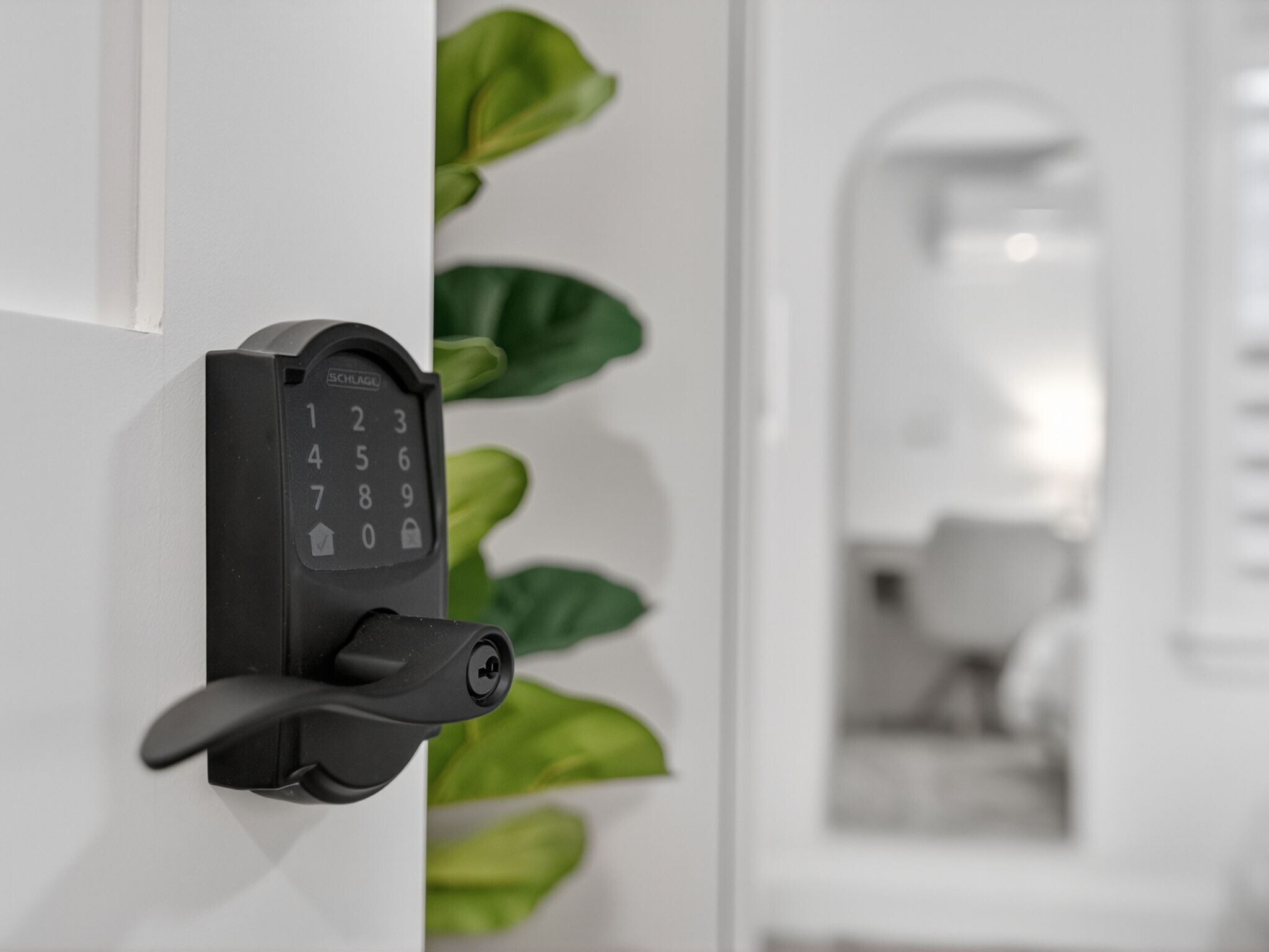 Building Photo - 1566 Beacon St