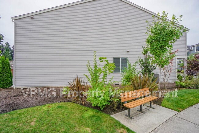 Building Photo - 6921 NE 16th Ave
