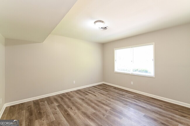 Building Photo - 1039 Huntingdon Ct