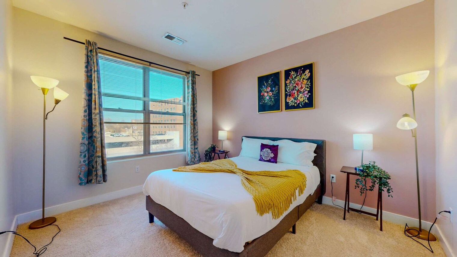 Building Photo - 545 Bedford St