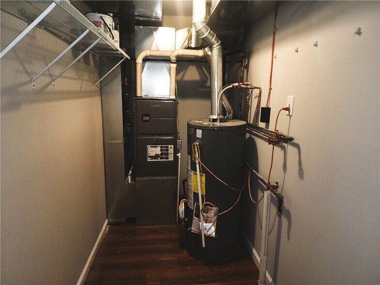 Building Photo - 50 Anchor Terrace