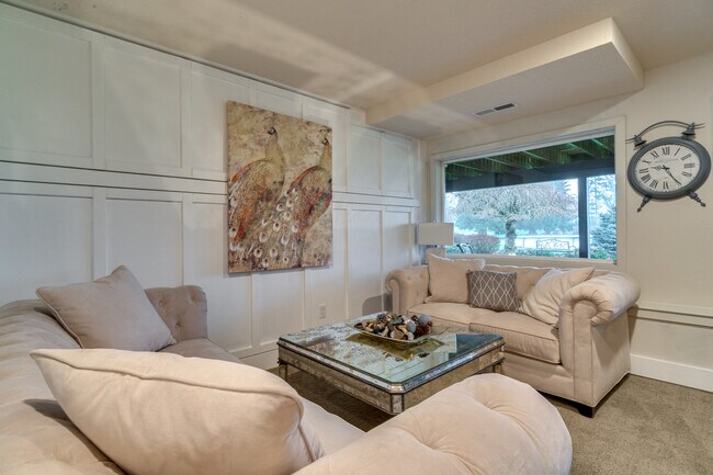 Building Photo - 18113 NE 201st Ct