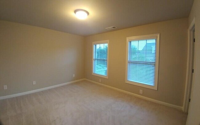 Building Photo - 4286 Baverton Dr