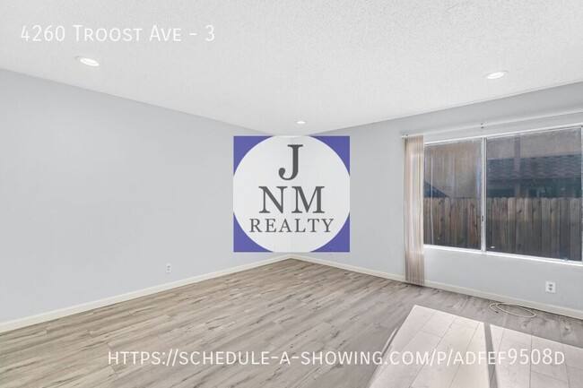 Building Photo - Beautiful 1 Bedroom + 1 Bath + Private Patio