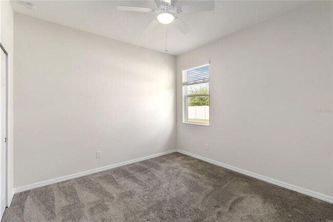 Building Photo - 1651 Chatsworth Cir