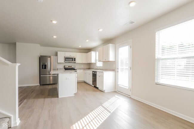 Building Photo - 13781 N Rising Sun Cir E