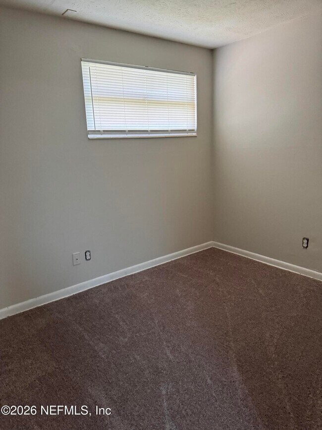 Building Photo - 325 Centura Dr