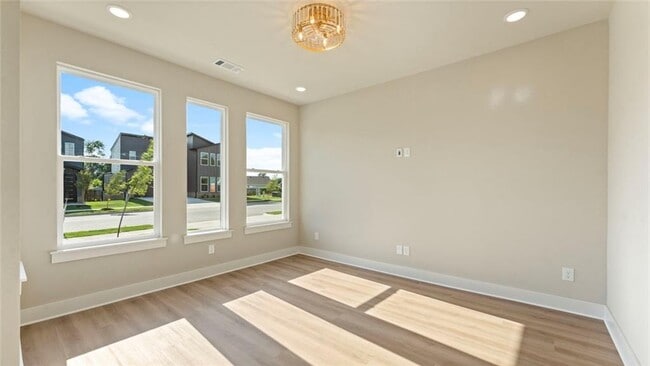 Building Photo - 1303 SW Journey Ln