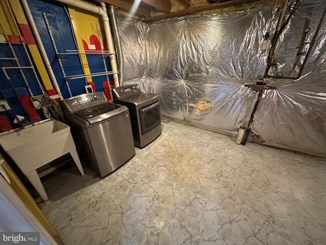 Building Photo - 12705 Town Center Way