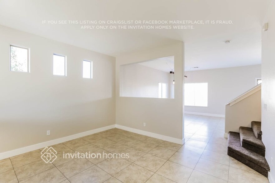 Building Photo - 6227 S 16th Dr