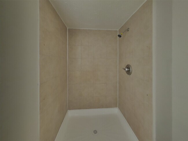 Building Photo - 12819 Enchanted Path Dr