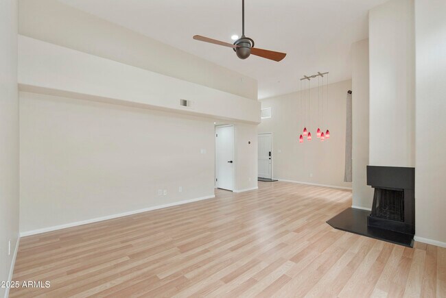 Building Photo - 11333 N 92nd St