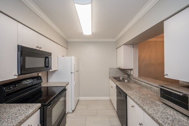 Building Photo - 9015 Gaylord Dr